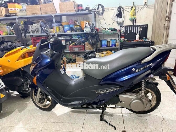 Suzuki Epicuro 150 màu Xanh