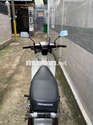 Honda Dream Thái 1995