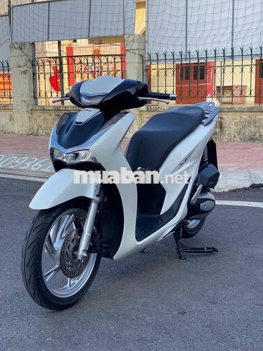 Honda SH 160i màu trắng