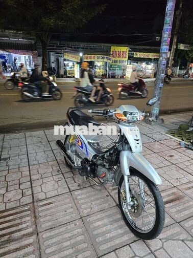 Honda Wave Alpha 125cc màu bạc