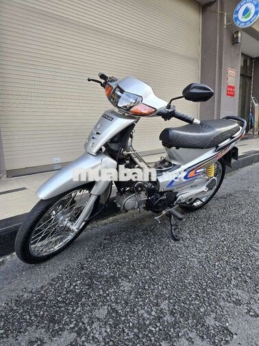 Honda Wave Alpha 125cc màu bạc