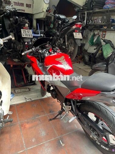 Honda CBR150 Đỏ Nhập khẩu Thái Lan