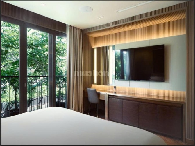 Bán Gấp Biệt thự Khu Cảnh Đồi, Phú Gia, Phú Mỹ Hưng, Quận 7.( 18x19m) 