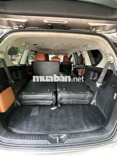 Toyota Innova 2016 2.0E vàng đồng ánh kim