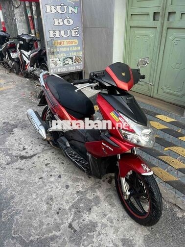 Honda Air Blade màu Đỏ đen