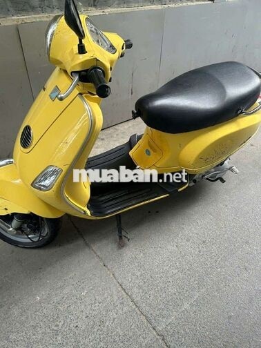 PIAGGIO VESPA LX 125 VÀNG Ý