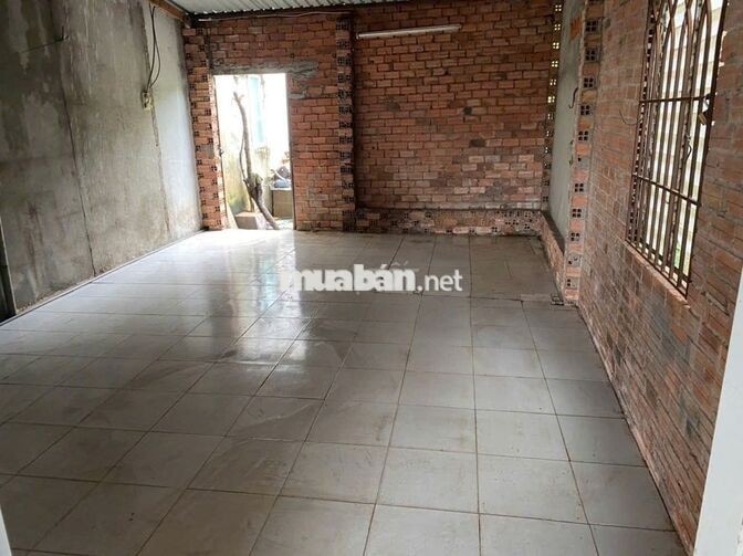 BÁN ĐẤT KÈM NHÀ CŨ ĐƯỜNG TỈNH LỘ 7 SỔ HỒNG RIÊNG 125M2