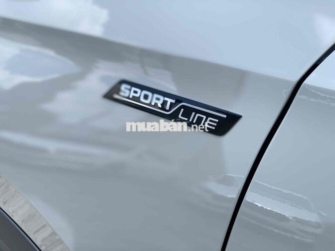 Skoda Kodiaq Sportline 7 chỗ Xám