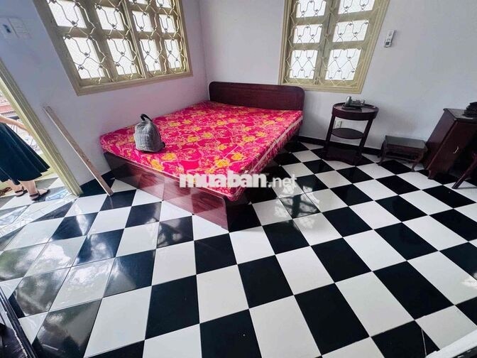 CHO THUÊ NHÀ PHỐ GÓC 2 MẶT TIỀN TRẦN HƯNG ĐẠO - BÊN CẠNH QUẬN 1. 55TR