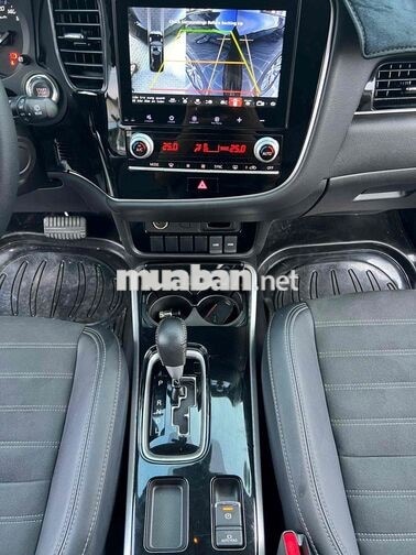 🍀🍀 Mitsubishi Outlander 2.0 CVT 24 siêu lướt