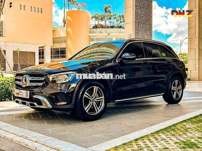 MERCEDES GLC200 Sport model 2021