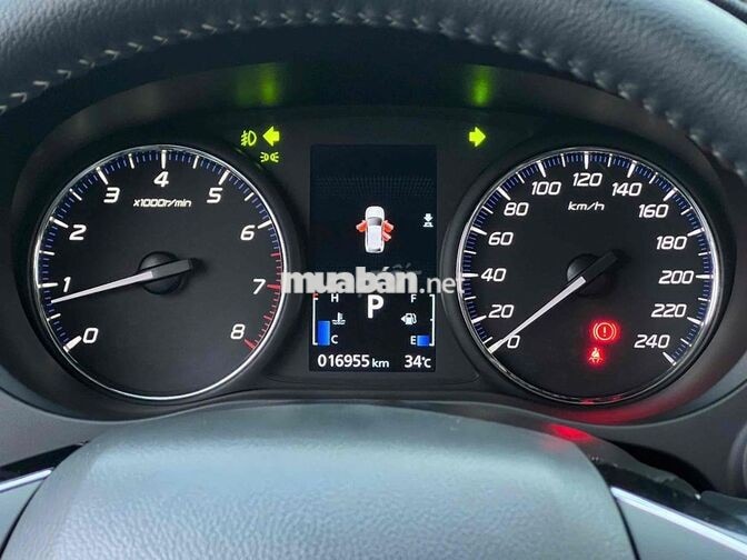 🍀🍀 Mitsubishi Outlander 2.0 CVT 24 siêu lướt