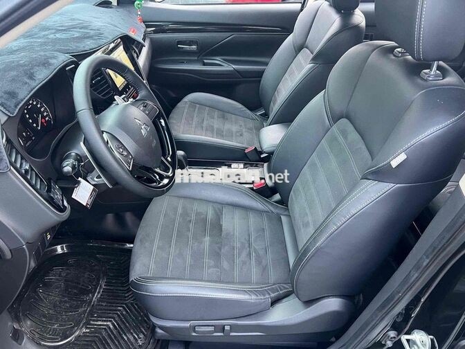 🍀🍀 Mitsubishi Outlander 2.0 CVT 24 siêu lướt