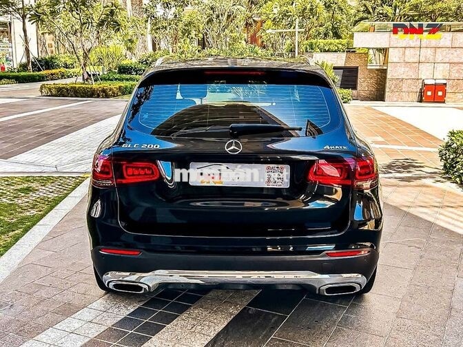 MERCEDES GLC200 Sport model 2021