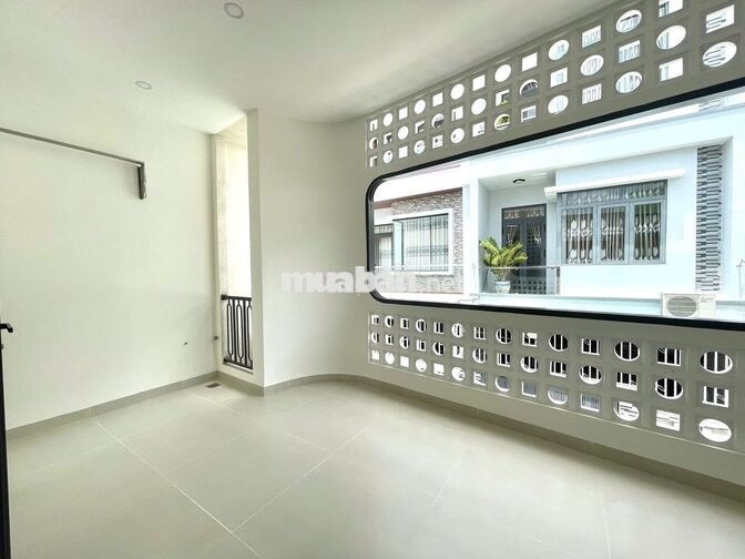 CHO THUÊ NHÀ MỚI 2 PHÒNG NGỦ CÓ BAN CÔNG BẮC NHA TRANG GIÁ 17 TRIỆU