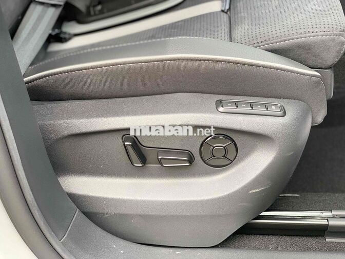Skoda Kodiaq Sportline 7 chỗ Xám