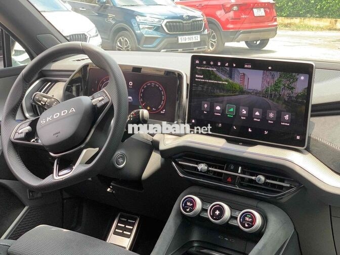 Skoda Kodiaq Sportline 7 chỗ Xám