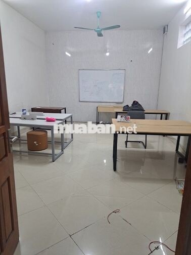 Cho thuê nhà LK phố Trần Kim Xuyến - 90m2 x 5T, MT 5m - Giá 45tr/tháng