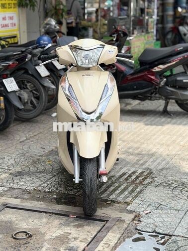 Honda Lead 2014 màu Vàng kem