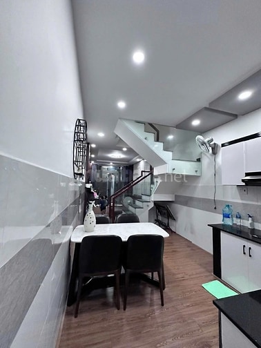 Đường Hoa Đào, phú nhuận nhà riêng (92.6m2) 2PN, Sẵn nội thất giá 14 t