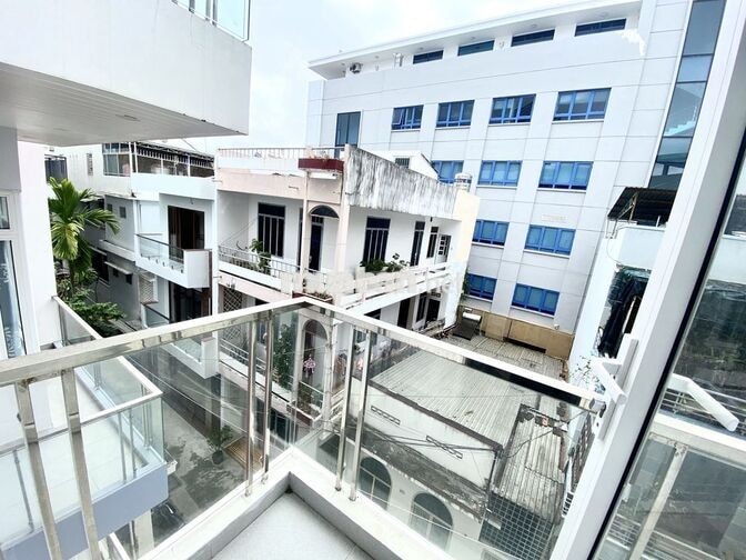 CHO THUÊ NHÀ ĐẸP 4 PHÒNG KHÁCH SẠN GẦN BIỂN GIÁ  30 TRIỆU/ Tháng