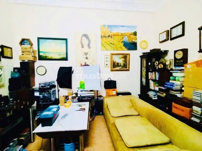 Bán nhà Nguyễn Phúc Lai sát phố mới La Thành, Dt 65m2, 4t, mt 5.1m.