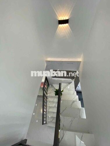 8tr5 nhà mới đẹp lò gốm p8 q6 2pn 2wc cọc 1 tháng
