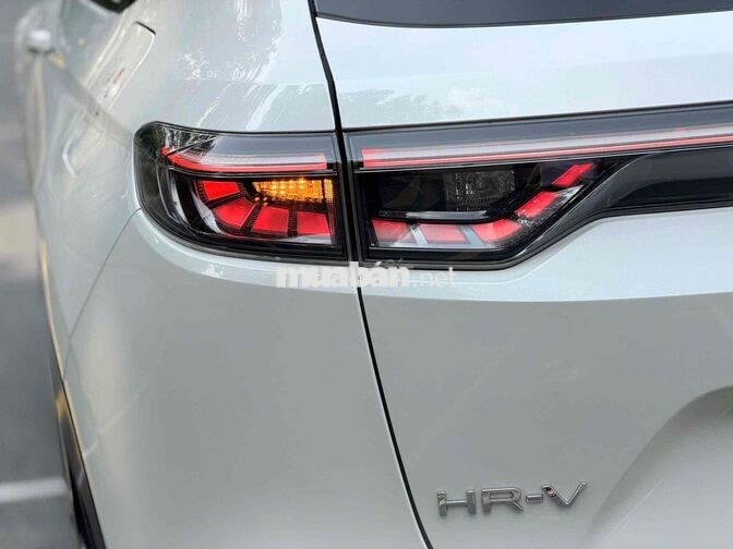 Honda HR-VRS Trắng T12/24 Siêu Mới