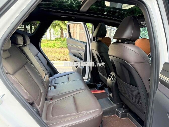 HUYNDAI TUCSSON 1.6TUBOR T10/24 SIÊU MỚI