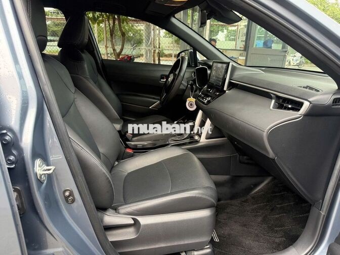 Toyota Corolla Cross 2021 1.8V 36.922 km Xám