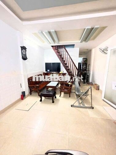 Tân Bình, nhà 2 tầng 50 M2 chỉ 3,x tỷ