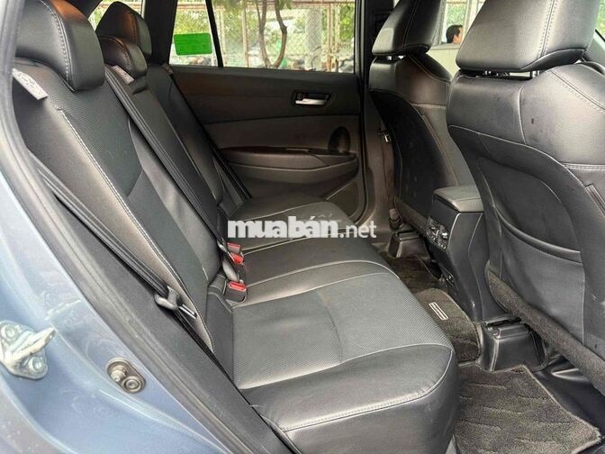 Cross 1.8V 2022 Trả trước 200Tr - Còn Giảm Giá