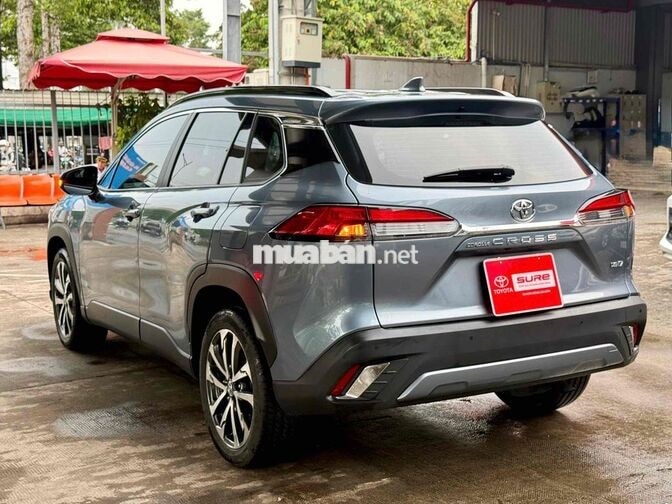 Cross 1.8V 2022 Trả trước 200Tr - Còn Giảm Giá