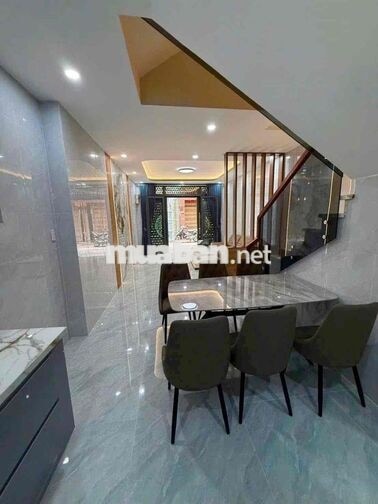 Nhà đường 3/2 quận 11 . Tp. HCM
