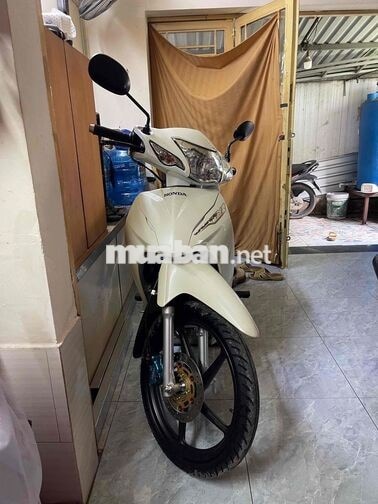 Honda Wave 2018 màu trắng