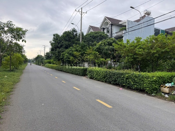 Bán Biệt thự KDC Đại Phúc 10x20m có Hầm +3 tầng lầu