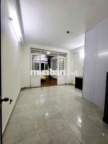 Cả sàn lầu 3 gần 100m2 có 6tr Bình Trị Đông