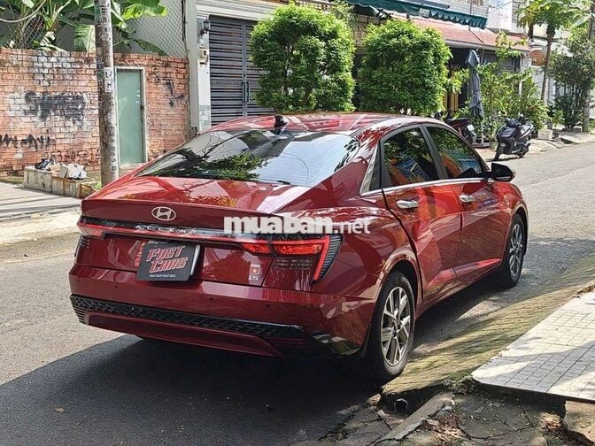Hyundai Accent 2025 cao cấp 1.5AT,màu đỏ,13.000 km