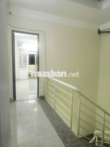 Cả sàn lầu 3 gần 100m2 có 6tr Bình Trị Đông