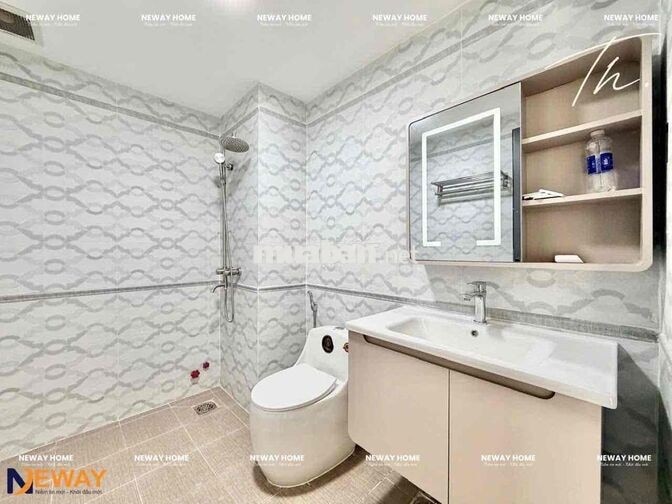 CHDV MỚI XÂY ĐẦY ĐỦ NỘI THẤT - BAN CÔNG - MÁY GIẶT RIÊNG CÓ THANG MÁY