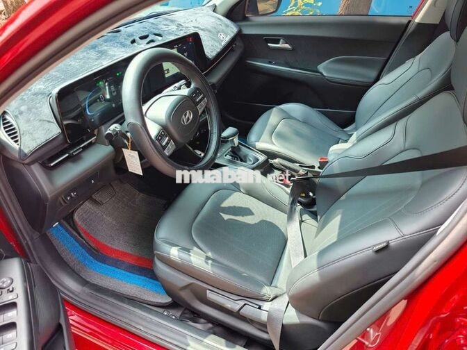 Hyundai Accent 2025 cao cấp 1.5AT,màu đỏ,13.000 km