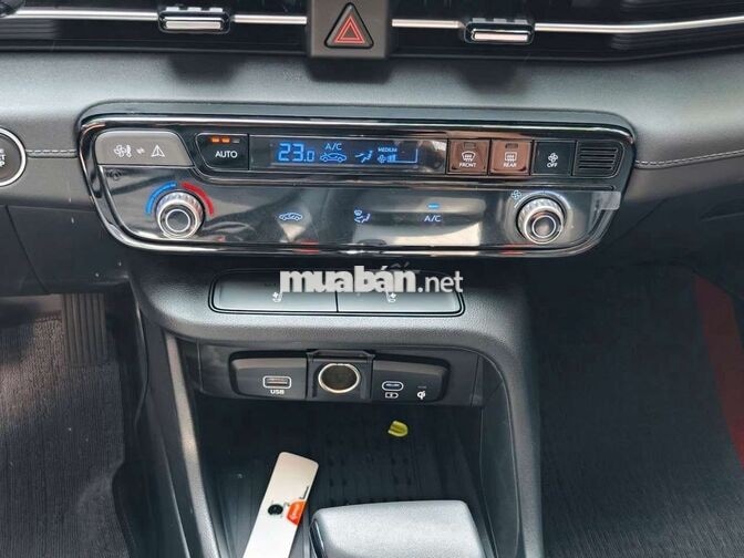 Hyundai Accent 2025 cao cấp 1.5AT,màu đỏ,13.000 km