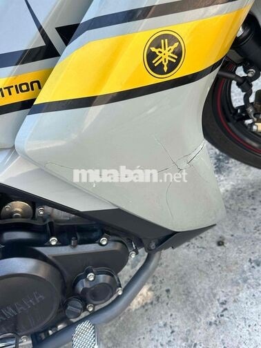Yamaha Exciter 155 màu Xám vàng