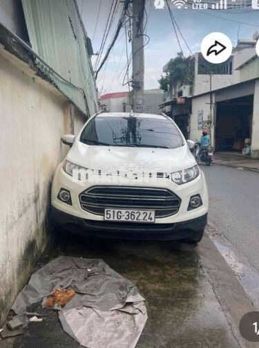 Ford EcoSport 5 chỗ Xăng trắng