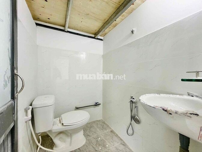 Ngay Aeon Bình Tân - Giáp Quận 6 - Phòng 3trx - Cửa Sổ Trờ - Nhà mới