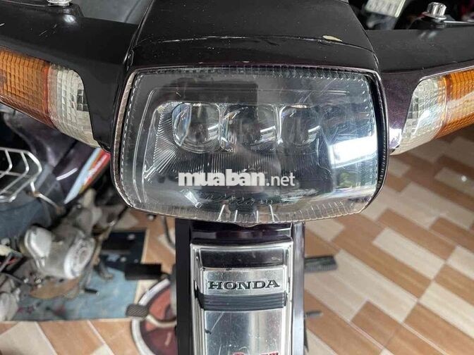 Honda Dream màu Đen