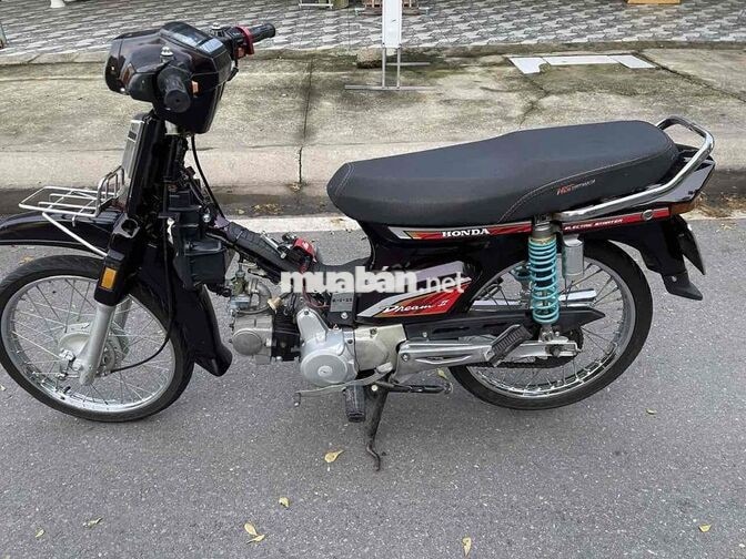 Honda Dream màu Đen