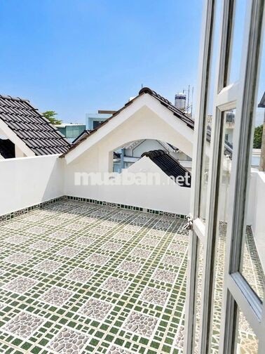 CHO THUÊ NHÀ 3 LẦU MỚI ĐẸP FULL NỘI THẤT HẺM ĐƯỜNG HUỲNH THỊ HAI Q12 