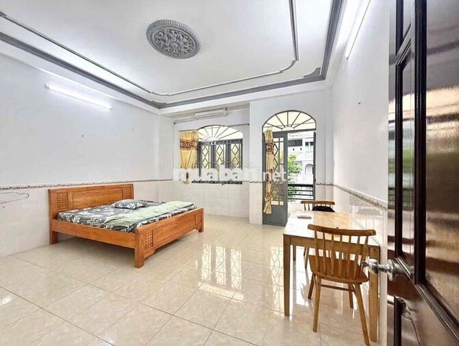 Phòng Ban Công Rộng Thoáng 30m2 - Full NT tại Tân Tạo, Bình Tân.