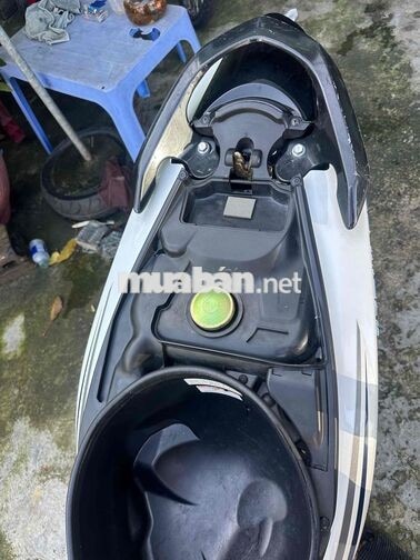 Suzuki Impulse 2016 trắng xanh